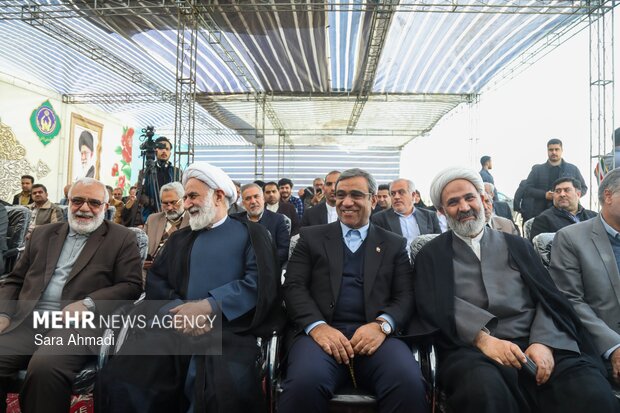 کلنگ زنی فاز دوم ۵۰۰ واحد مسکن مددجویان کمیته امداد در مشهد