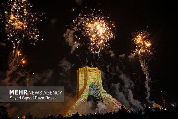 نورپردازی سه بعدی ونورافشانی به مناسبت سالگردپیروزی انقلاب اسلامی