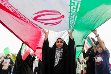 ایرانِ تسلیم‌ناپذیر؛ ۲۲ بهمن نماد ایستادگی یک ملت