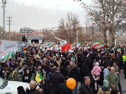 آغاز راهپیمایی باشکوه ۲۲ بهمن در کرج