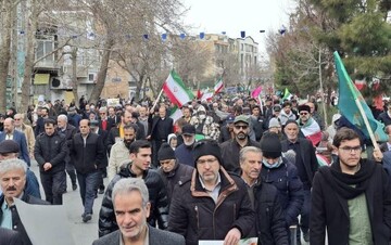 راهپیمایی مردمی یوم‌الله ۲۲ بهمن در همدان