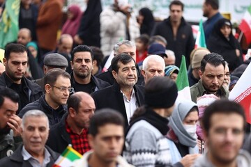 دنیامالی: با قدرت‌مان، استقلال‌مان را حفظ می‌کنیم/ دشمن مایوس شد