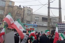 حضور پرشور مردم ورامین در راهپیمایی ۲۲ بهمن