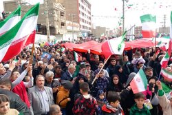 خروش انقلابی مردم ملارد در ۲۲ بهمن؛ طنین «مرگ بر آمریکا» در خیابان‌ها