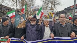 خروش انقلابی مردم لاهیجان در ۲۲ بهمن تماشایی