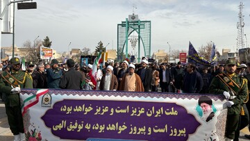 خروش مردم قوچان در راهپیمایی ۲۲ بهمن 