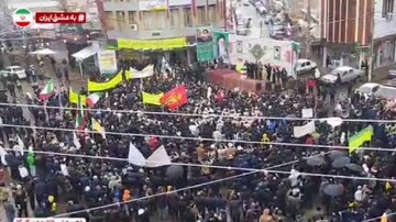 جلوه‌ای تماشایی از حضور حماسی مردم پارس آباد در ۲۲ بهمن