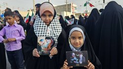 خروش مردم بندر دیر از کرانه‌های نیلگون خلیج فارس