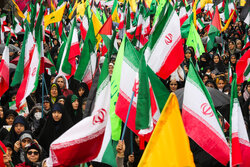 رژه تراکتورها در سمنگان علیا به مناسبت ۲۲ بهمن