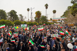 قدردانی نماینده ولی‌فقیه در فارس از حماسه‌آفرینی مردم در ۲۲ بهمن