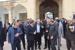 بازدید وزیر میراث فرهنگی از کاروان شاه عباسی سمنان