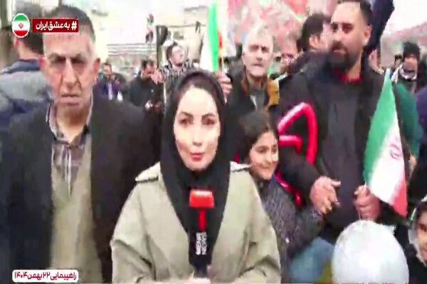 Tahran'da halk sokaklarda