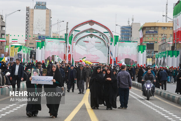 راهپیمایی ۲۲ بهمن در تهران
