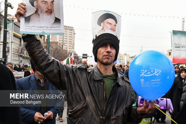 راهپیمایی ۲۲ بهمن در مشهد