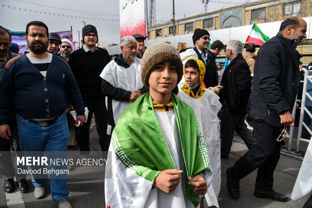راهپیمایی ۲۲ بهمن در مشهد