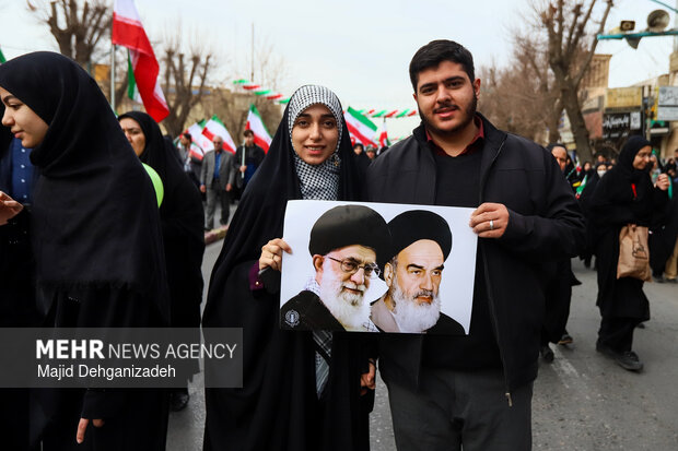 راهپیمایی ۲۲ بهمن در یزد