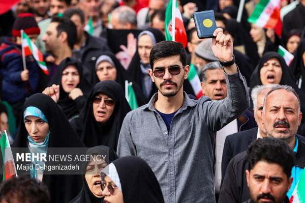 راهپیمایی ۲۲ بهمن در یزد