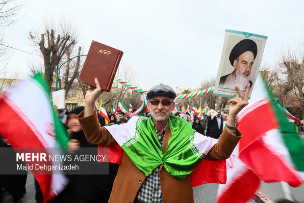 راهپیمایی ۲۲ بهمن در یزد