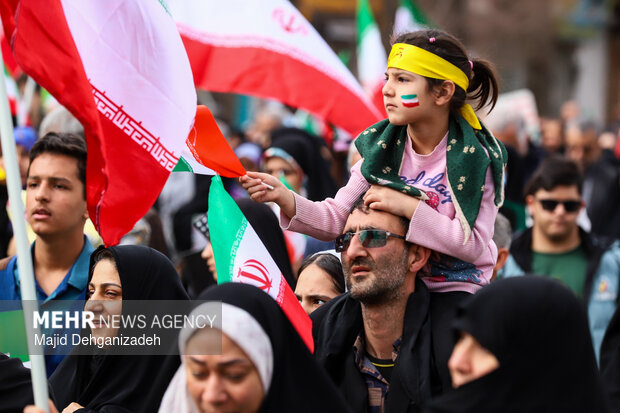 راهپیمایی ۲۲ بهمن در یزد