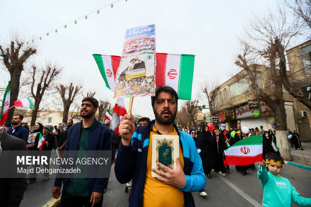 راهپیمایی ۲۲ بهمن در یزد