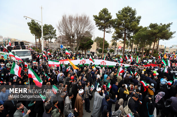 راهپیمایی ۲۲ بهمن در یزد