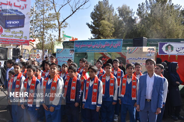 حماسه حضور شیعه و سنی زاهدان در 22 بهمن 1404