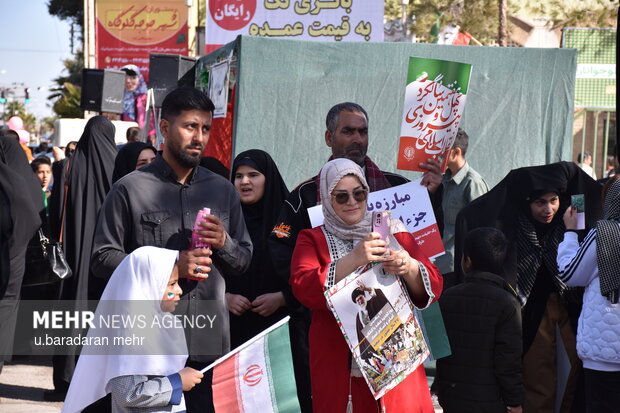 حماسه حضور شیعه و سنی زاهدان در 22 بهمن 1404