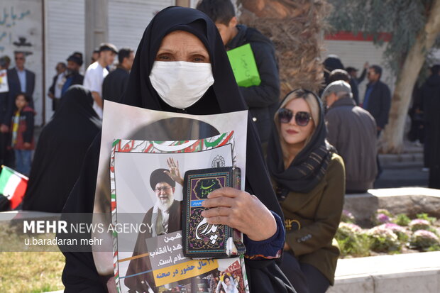 حماسه حضور شیعه و سنی زاهدان در 22 بهمن 1404