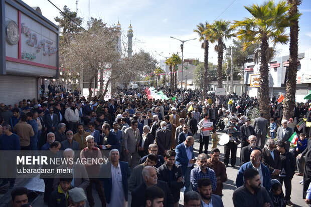 حماسه حضور شیعه و سنی زاهدان در 22 بهمن 1404