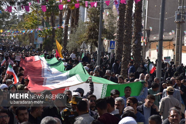 حماسه حضور شیعه و سنی زاهدان در 22 بهمن 1404