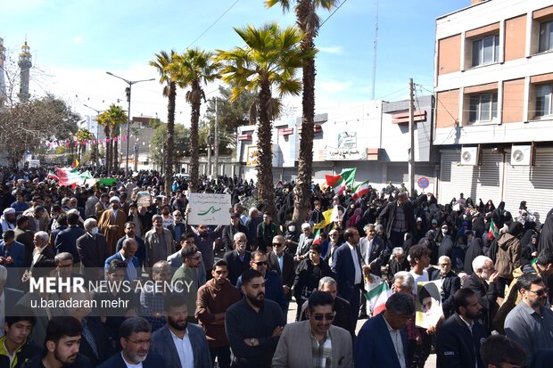 حماسه حضور شیعه و سنی زاهدان در 22 بهمن 1404