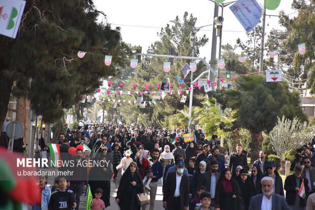 حماسه حضور شیعه و سنی زاهدان در 22 بهمن 1404
