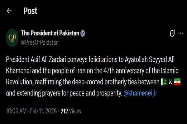 الرئيس الباكستاني  يهنئ بمناسبة الذكرى السنوية لانتصار الثورة الإسلامية