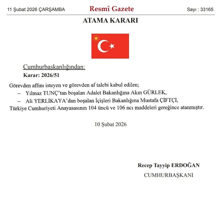 Kabinede iki bakan değişti