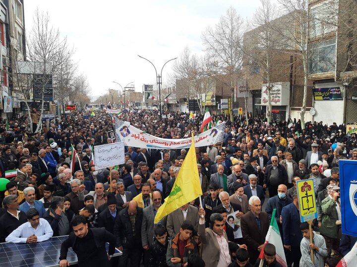 عهد و پیمان دوباره مردم کاشمر در یوم الله ۲۲ بهمن 