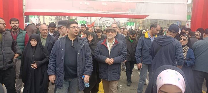 حضور محمدباقر ذوالقدر در راهپیمایی عظیم ۲۲ بهمن‌