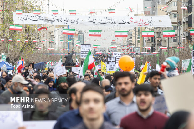راهپیمایی ۲۲ بهمن در تهران