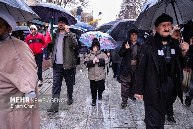 راهپیمایی ۲۲ بهمن در سنندج
