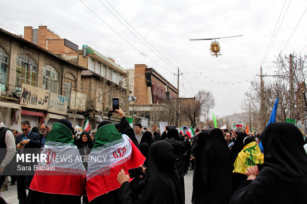 کرمانشاه صحنه یکی از بی‌نظیرترین راهپیمایی‌ها شد