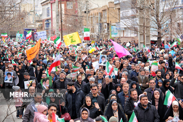 حماسه ۲۲ بهمن در کرمانشاه با حضور پرشور مردم