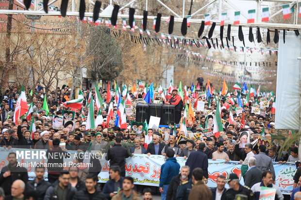 ۲۲ بهمن در ورامین اردستانی