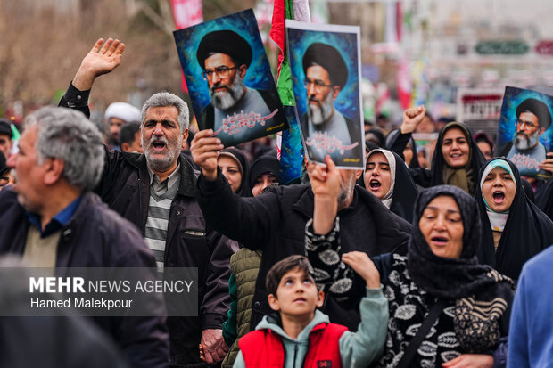 حضور رئیس مجلس در راهپیمایی یوم‌الله ۲۲ بهمن