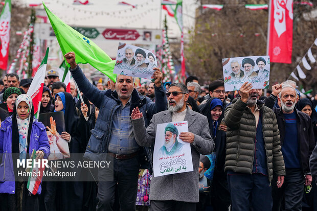 حضور رئیس مجلس در راهپیمایی یوم‌الله ۲۲ بهمن