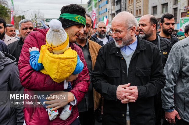 حضور رئیس مجلس در راهپیمایی یوم‌الله ۲۲ بهمن