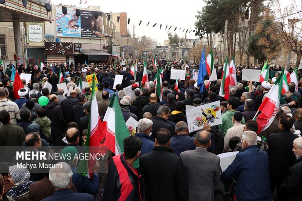 ۲۲ بهمن در ورامین معصومی