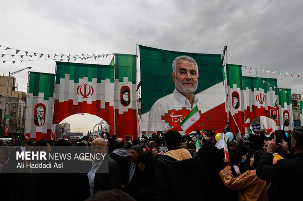 راهپیمایی ۲۲ بهمن در تهران