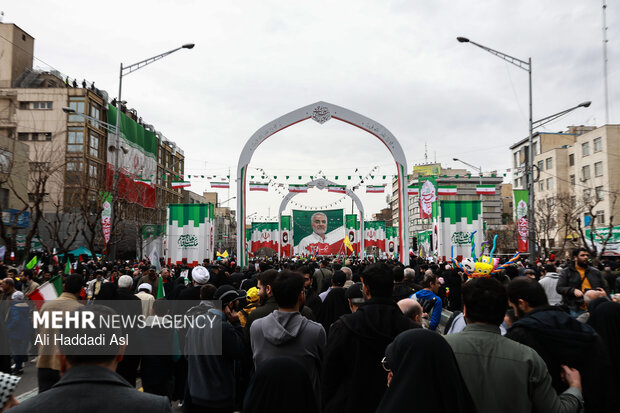 راهپیمایی ۲۲ بهمن در تهران