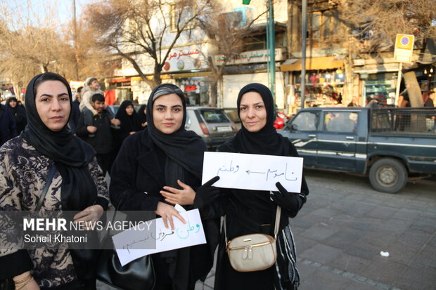 خروش قزوینی ها در دفاع از انقلاب و ولایت