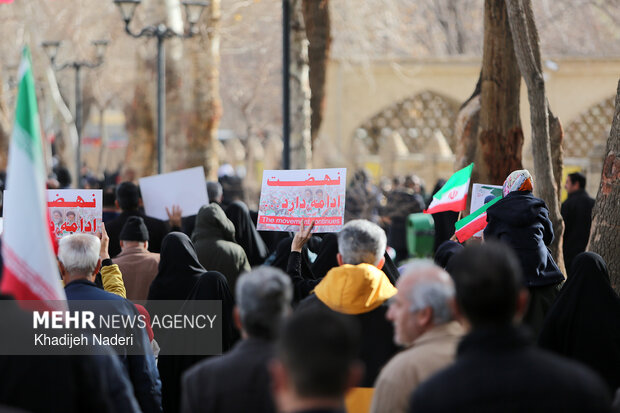 ۲۲ بهمن در اصفهان؛ روایت همبستگی نسلها زیر پرچم ایران