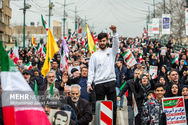 راهپیمایی ۲۲ بهمن در قزوین